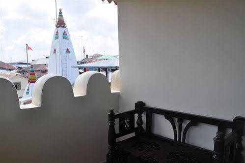 Hotel Mashariki Palace 5*